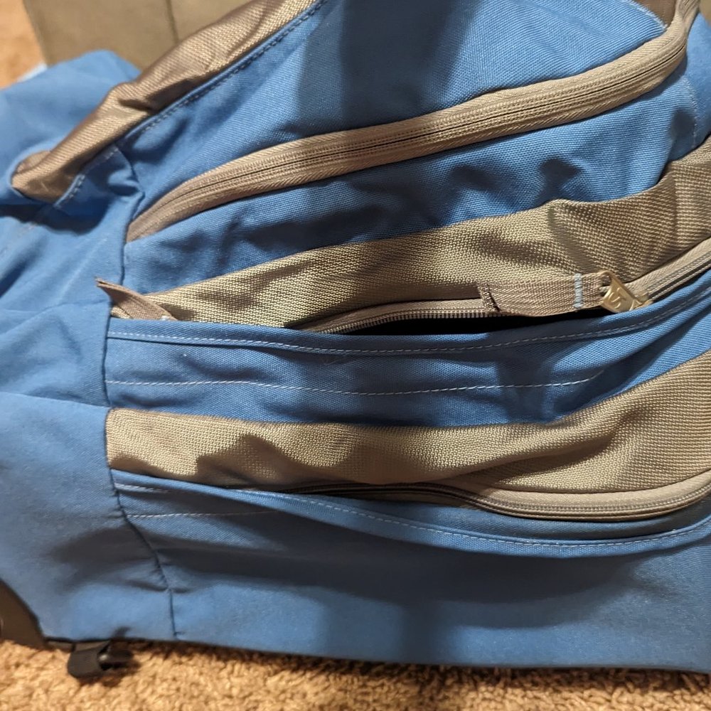 Wheeled backpack